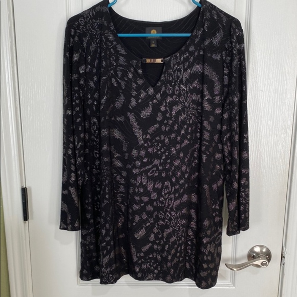 Black And Silver Patterned Blouse - image 1